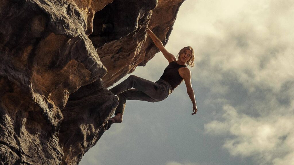 Novo thriller de ação com Charlize Theron na Netflix tem avaliação baixa