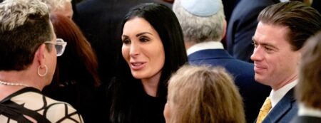 Processo por difamação de Loomer contra HBO e Maher é arquivado