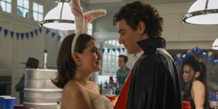 Opiniões da crítica sobre a série romântica Off Campus no Prime Video Opiniões da crítica sobre a série romântica Off Campus no Prime Video