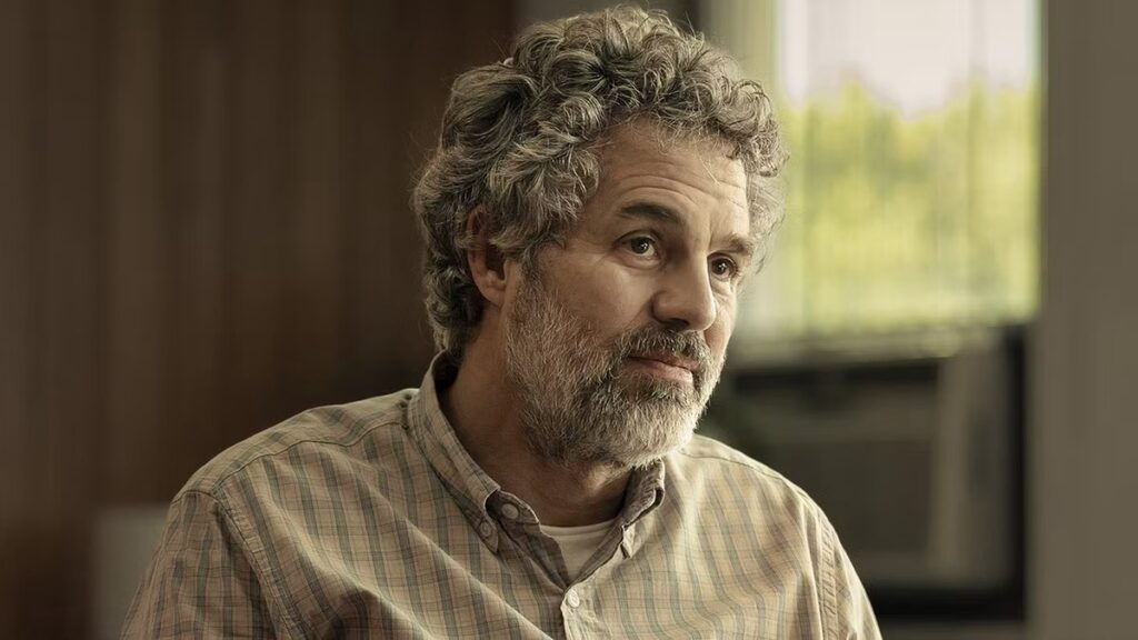 Mark Ruffalo comenta disputa entre Paramount e Warner Bros.