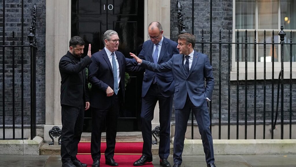 Líderes europeus se reúnem com Zelenskyy em Downing Street para pressionar Rússia Líderes europeus se reúnem com Zelenskyy em Downing Street para pressionar Rússia