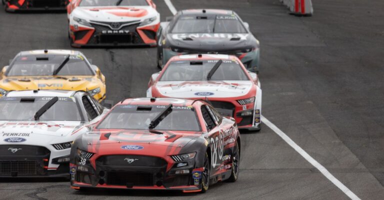 Horário e canal para assistir a corrida NASCAR em Pocono hoje
