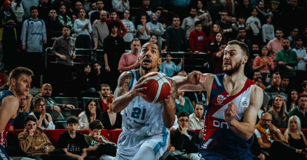Como assistir Fever x Dream com Caitlin Clark na WNBA hoje