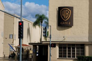Reino Unido avalia impacto de acordo de US$ 110 bi entre Paramount e Warner