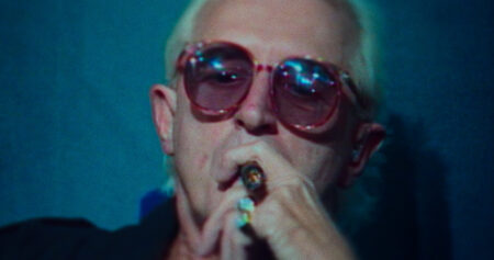 Documentário revela os crimes sexuais de Jimmy Savile e seu impacto na Grã-Bretanha Documentário revela escândalo de abuso sexual de Jimmy Savile na Inglaterra
